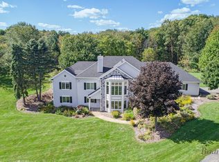 4400 Winding Trl NE, Rockford, MI 49341