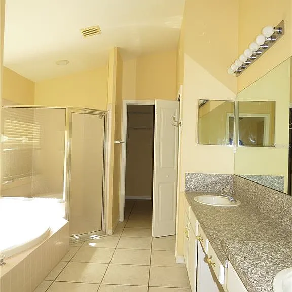 9427 Hunters Pond Dr — Photo 14