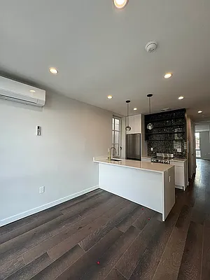 Rented by MADEHOME | media 6