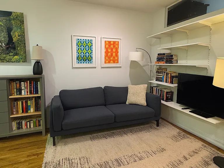 85 W 104th St #2D — Photo 2