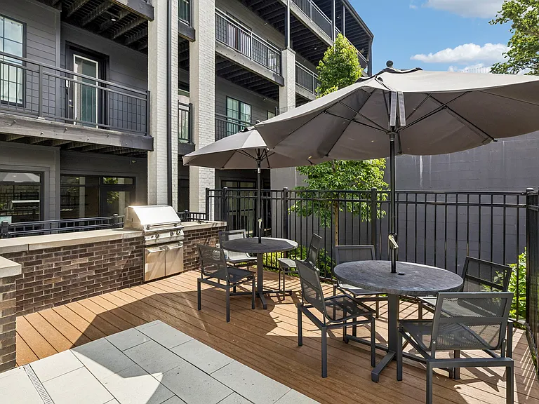 600 E Trinity Ln #208 — Photo 21