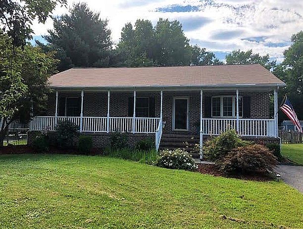1st image of 1004 Worcester Dr
