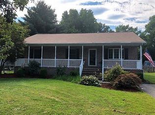 1004 Worcester Dr, Stevensville, MD 21666