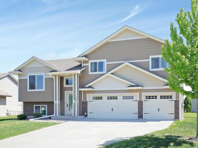 1606 Hidden Trl, Mayer, MN, 55360