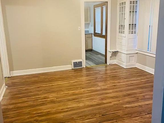 5th image of 13617 Kelso Ave
