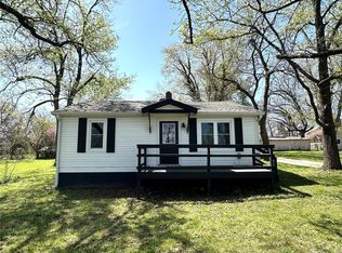 701 E Rolla Rd, Salem, MO 65560