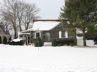 2522 Natta Blvd, Bellmore, NY 11710