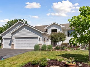 1714 Clearwater Rd, Waconia, MN 55387