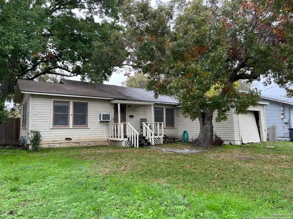 1325 W Mill St, New Braunfels, TX 78130