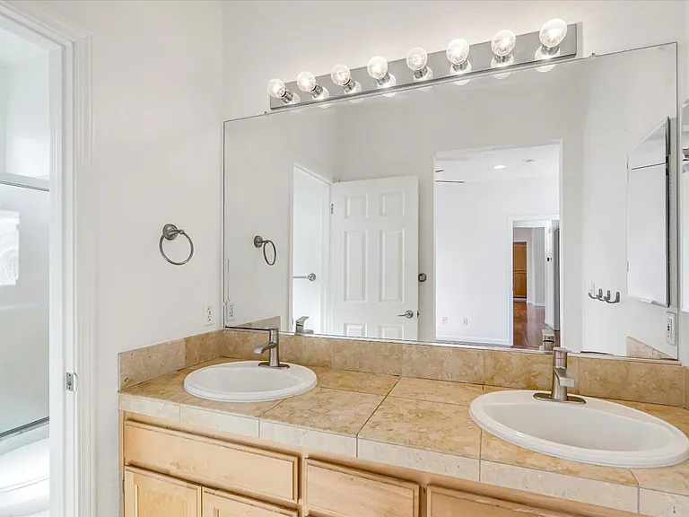 3654 Jasmine Cir — Photo 11