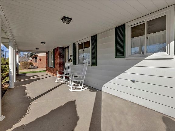 4th image of 133 Sawyer Dr