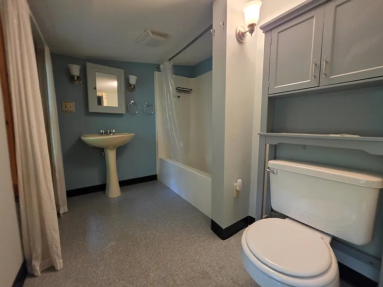 Bathroom 2