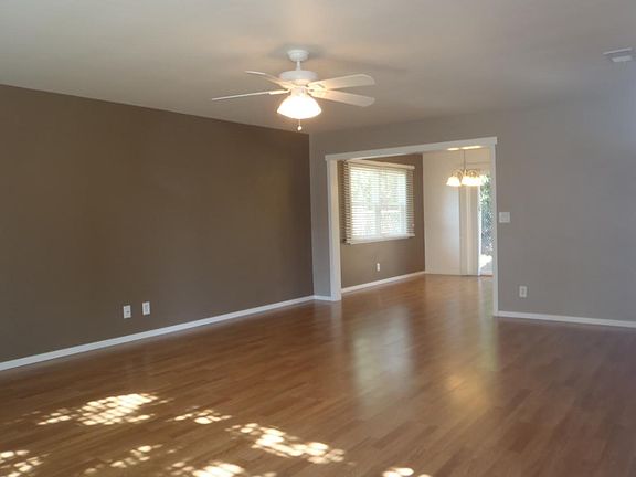 4th image of 11465 Pinehurst Dr