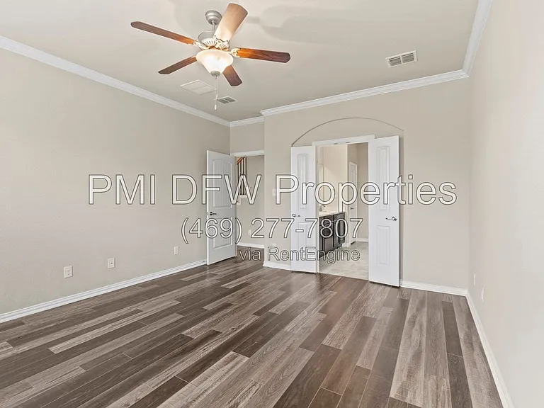1624 Medina Ln — Photo 16