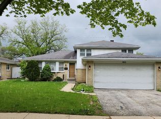 466 Lillian Ln, Des Plaines, IL 60016