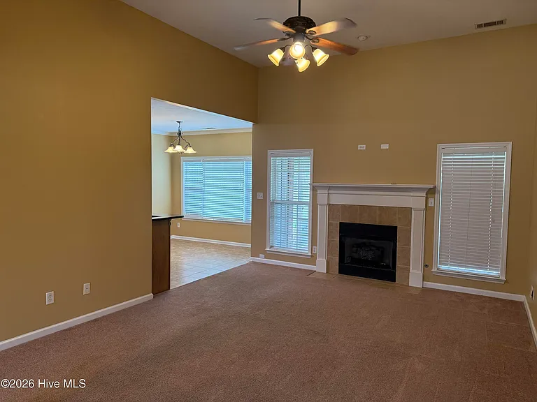 925 Woody Hill Cir — Photo 7