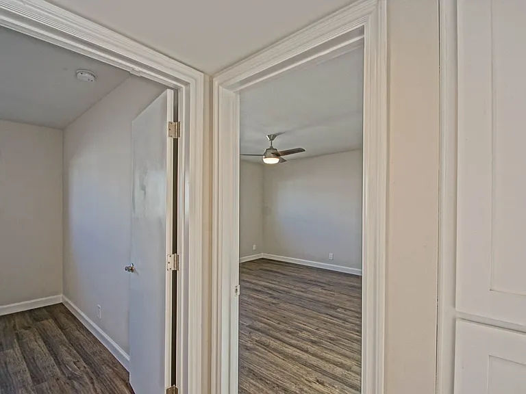 307 Bayview Dr — Photo 33