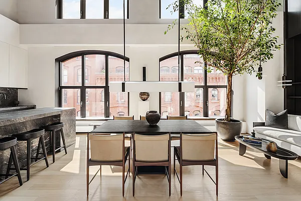 Sold by SERHANT. | media 3