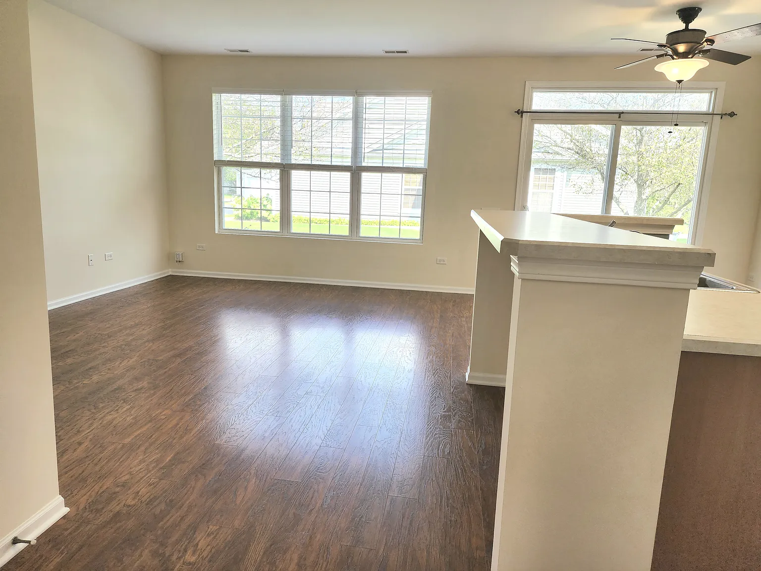 2 bed, 1152 sqft, $2,350 — Photo 2