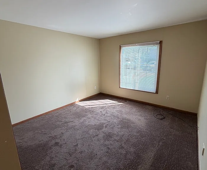 15246 Ashley Ct — Photo 8