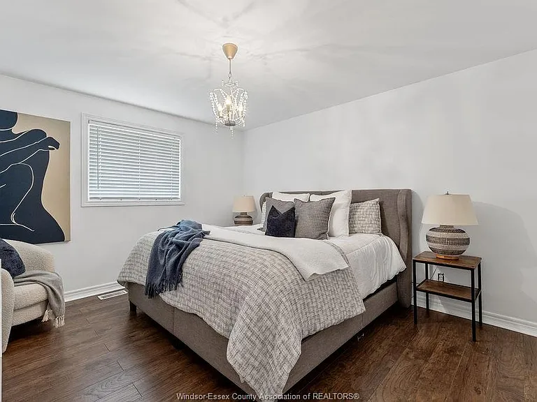 2340 Katella Ave — Photo 14