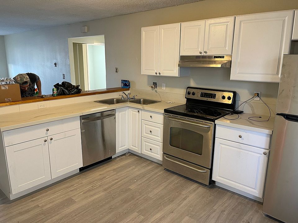 1st image of 1128 Mazatlan Cir #B