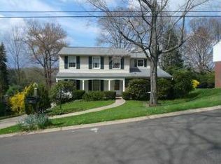 138 Woodhaven Ln, Pittsburgh, PA 15237