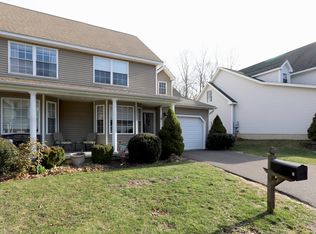 5 Kari Ct, Windsor, CT 06095