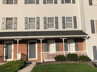 276 Point Cir, York, PA 17406