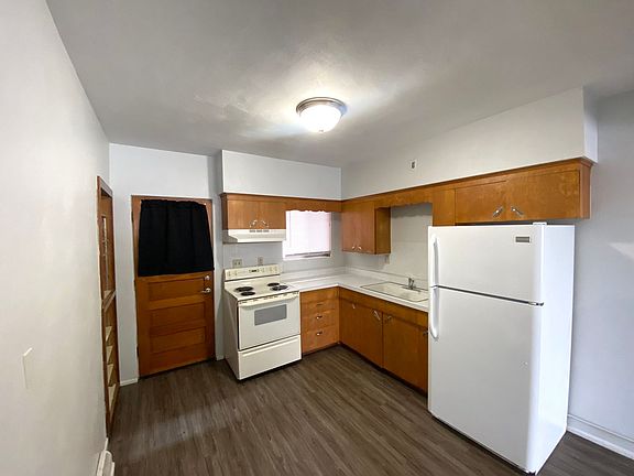 3rd image of 312 Buena Vista Ave APT 12