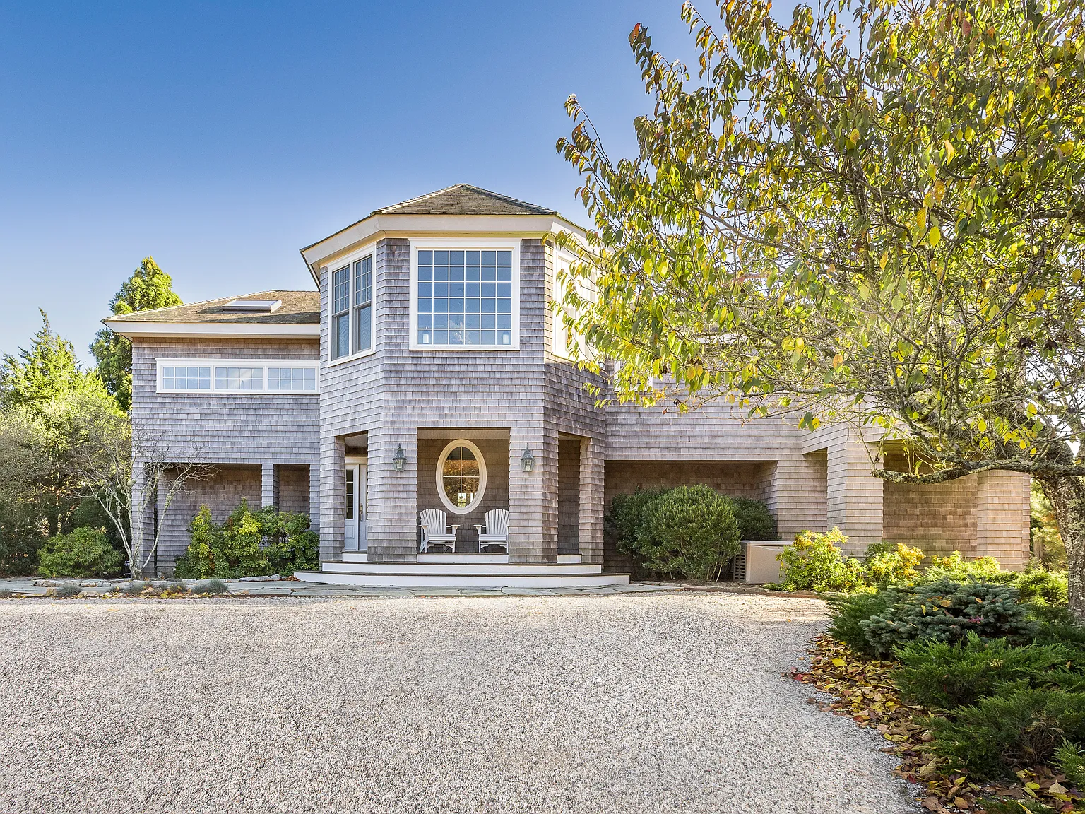 Ocean Breezes on Seabreeze Lane — Photo 1