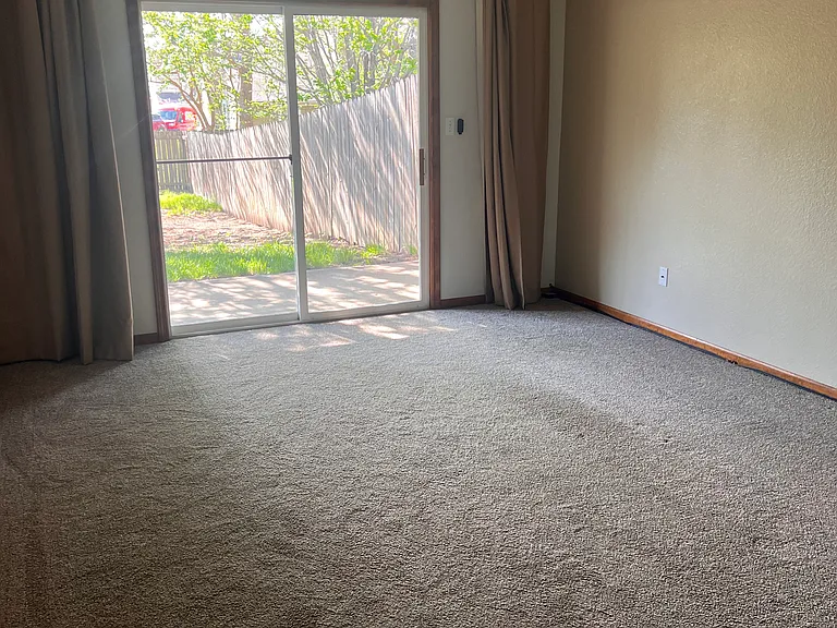 505 Nigel Dr — Photo 3
