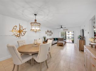 9301 SW 92nd Ave APT 220-C, Miami, FL 33176