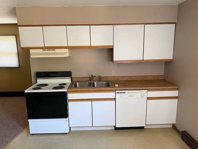 1611 Maness Ct #2 — Photo 6