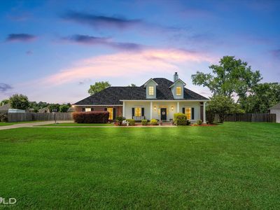 202 Clinton Dr, Stonewall, LA, 71078