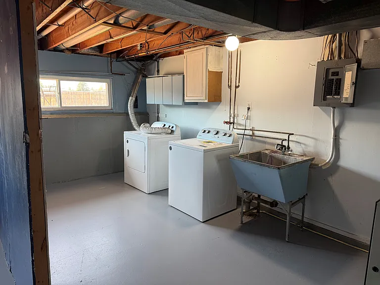 611 Talon St — Photo 4