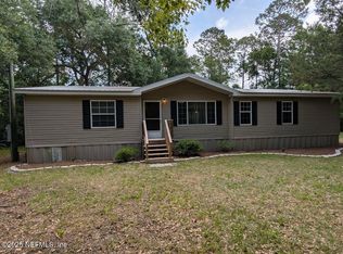 104 Ewers Rd, Crescent City, FL 32112