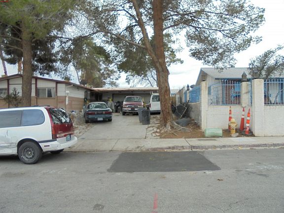 3rd image of 3951 Belleville Ave