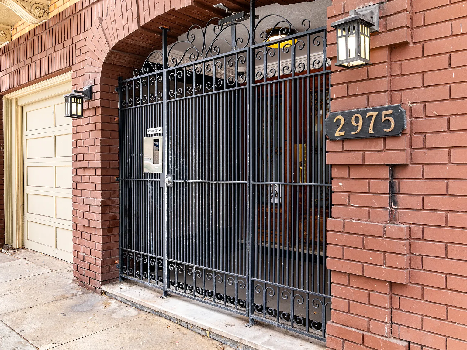 2975 Van Ness Avenue — Photo 2