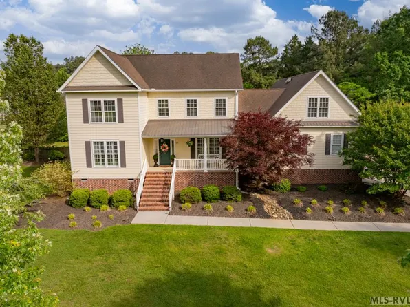 117 Hollydale Ln, South Hill, VA 23970