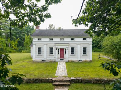 560 Stockbridge Rd, Lee, MA, 01238