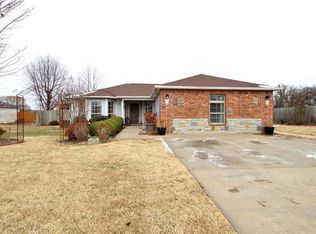 2214 S Harvey Wakefield Ave, Pea Ridge, AR 72751