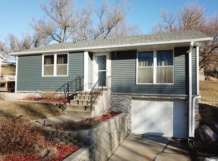 3832 Osage Ter, Sioux City, IA 51104