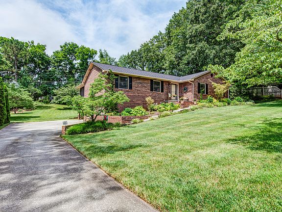 2nd image of 7813 Camberley Dr