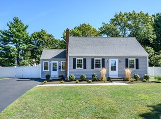 32 Irving Dr, Walpole, MA 02081