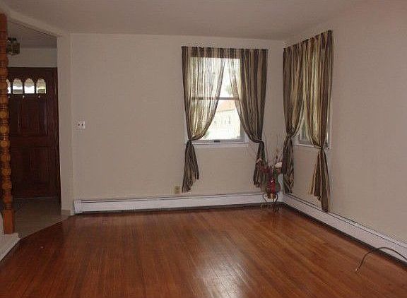 5th image of 18-18 Ellis Ave #1X