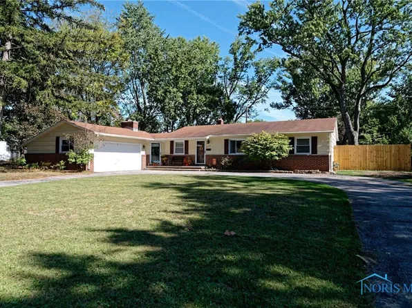 4926 Weldwood Ln, Sylvania, OH 43560