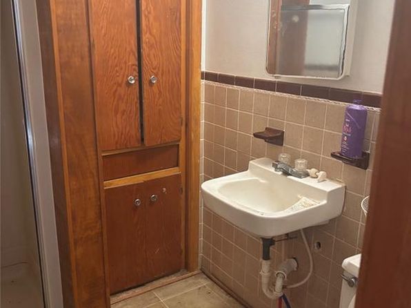 917 W A St, Eldorado, OK 73537