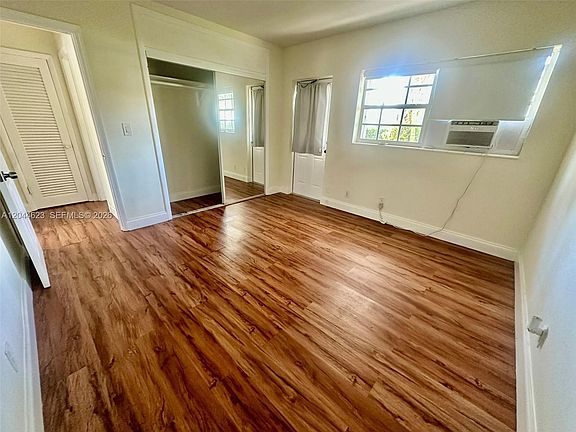 4th image of 5420 NE 22nd Ter APT 6