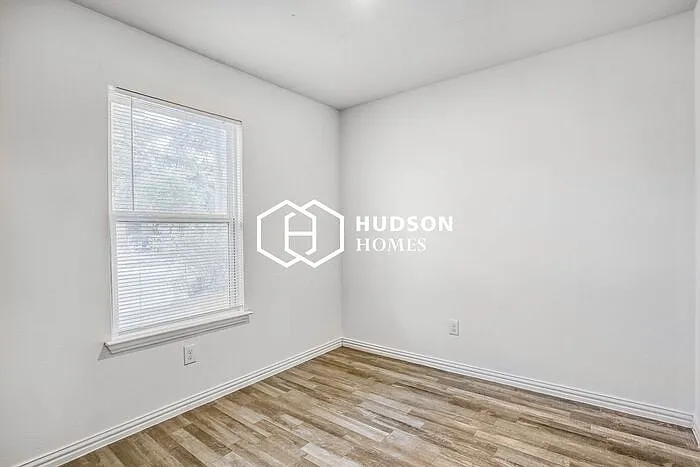 1408 Allende Dr — Photo 8